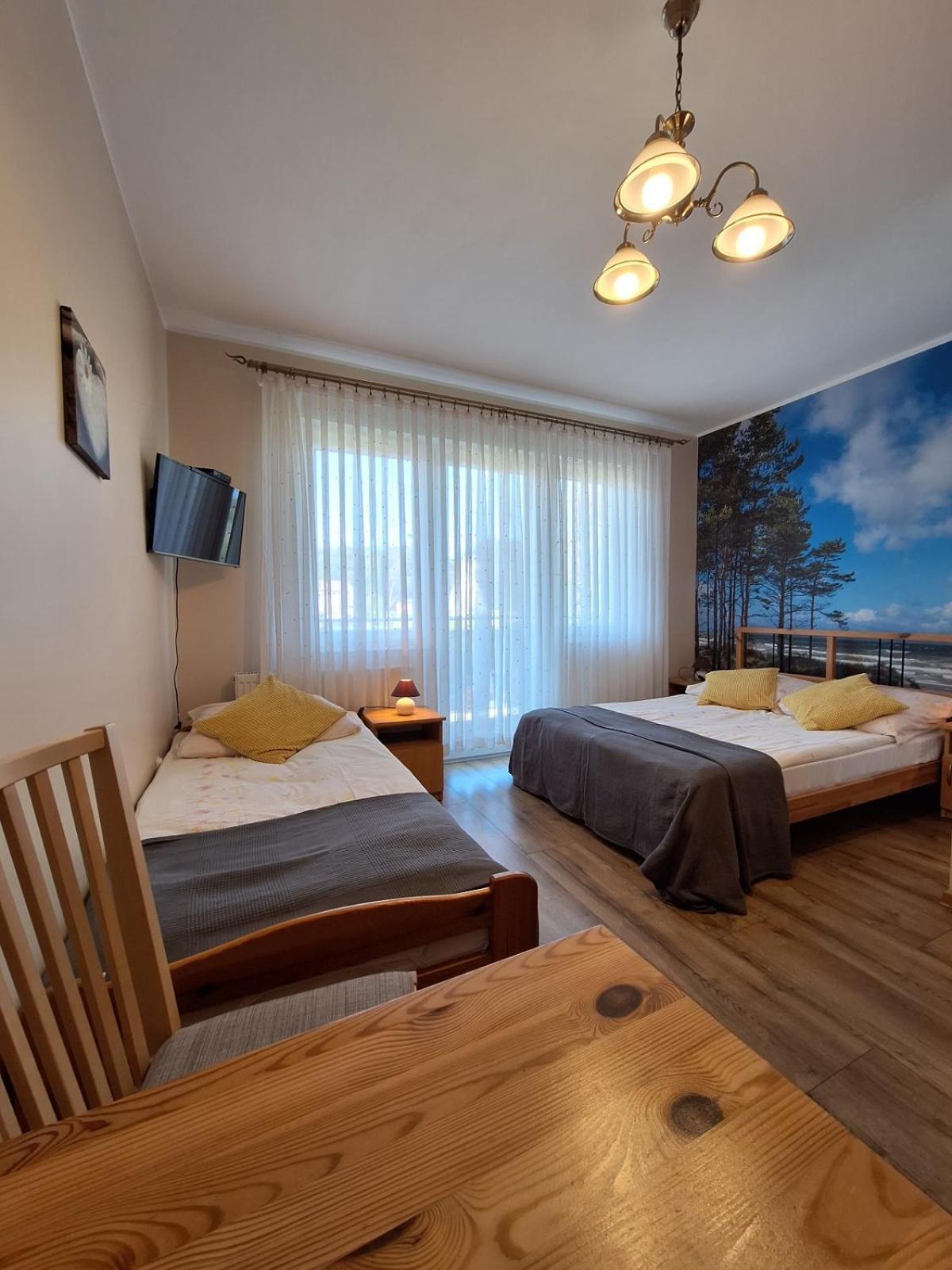 Helios Hotel Dębki Exterior foto